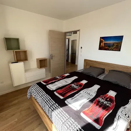 Appartement Terrasse Calme Et Centrale A 2 Pas De La Promenade *