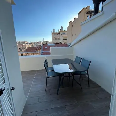 Appartement Terrasse Calme Et Centrale A 2 Pas De La Promenade *